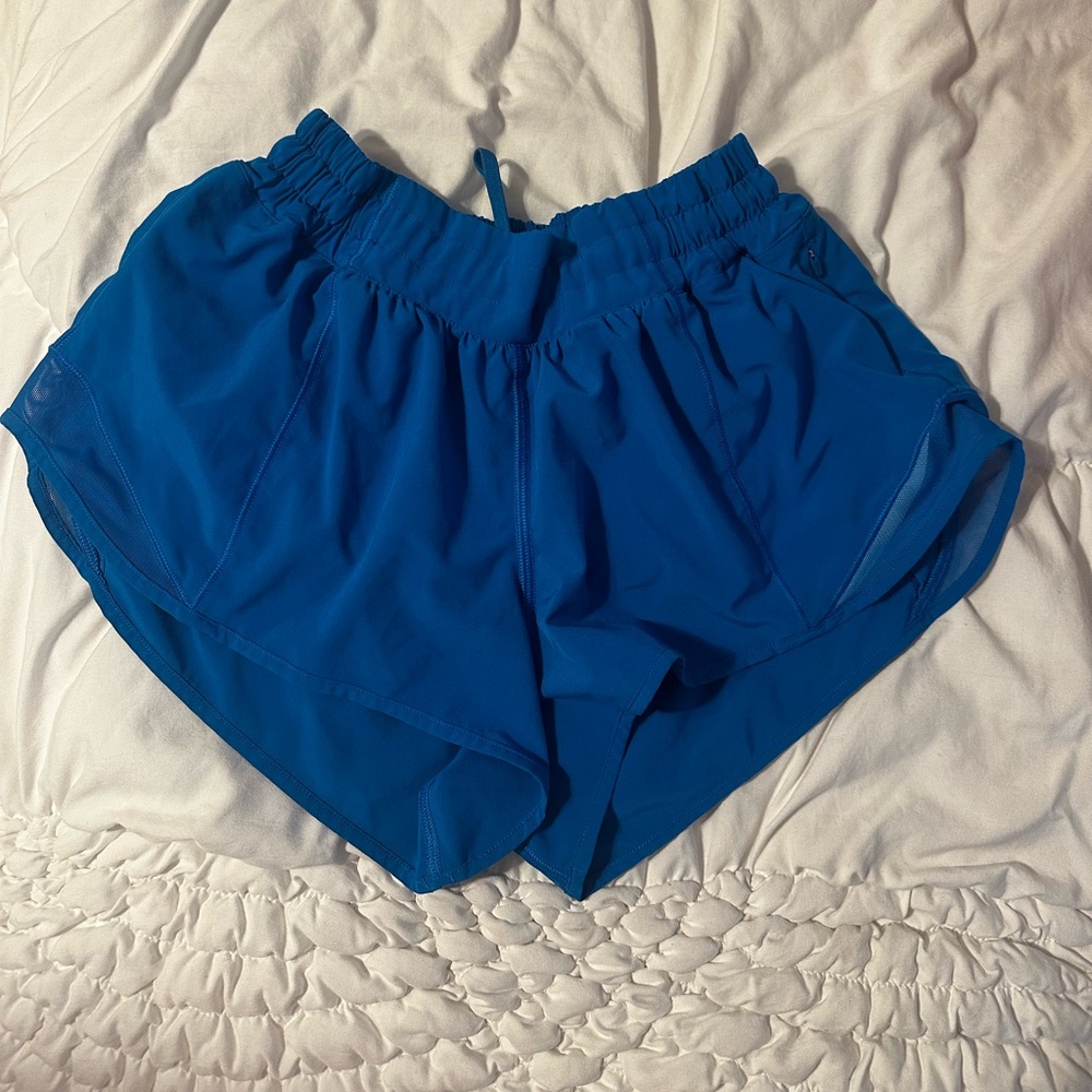 Lululemon Hotty Hot low rise lined shorts 2.5” - blue - size 6